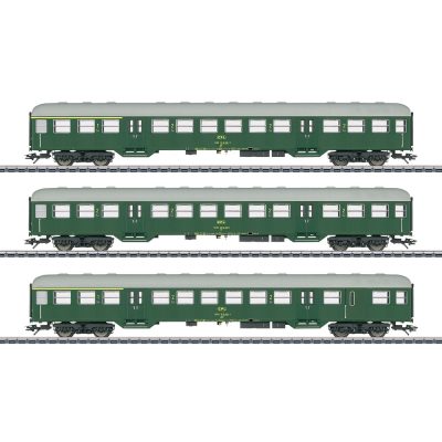 43813