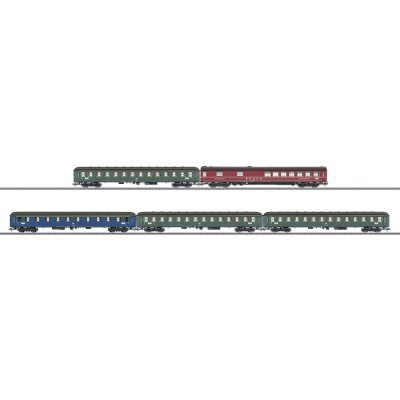 43915